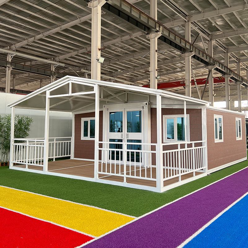 Double Wing Expandable Container House with Balcony